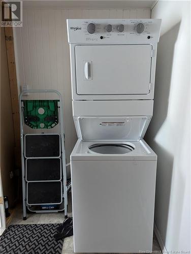 412 Saint-Raphael Nord, Saint-Marie-Saint-Raphaël, NB - Indoor Photo Showing Laundry Room