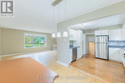 1302 Fuller Street, London, ON - Indoor Photo Showing Kitchen