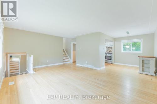 1302 Fuller Street, London, ON - Indoor Photo Showing Other Room