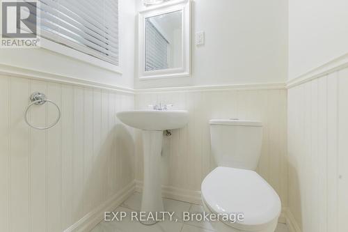 1302 Fuller Street, London, ON - Indoor Photo Showing Bathroom