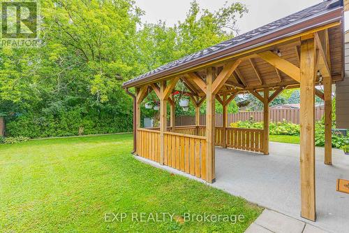 1302 Fuller Street, London, ON - Outdoor With Backyard