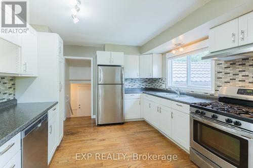 1302 Fuller Street, London, ON - Indoor Photo Showing Kitchen