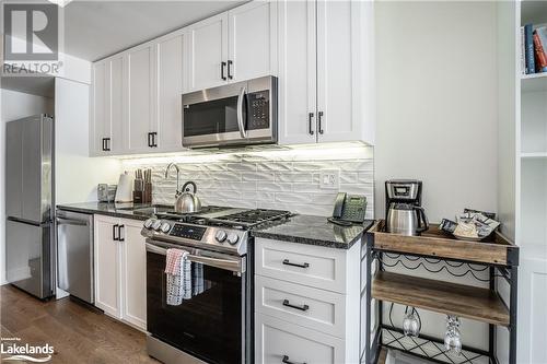 1869 Highway 118 W Unit# Bhv-B-105, Bracebridge, ON - Indoor Photo Showing Kitchen With Upgraded Kitchen