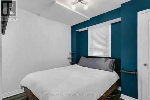 701 - 39 Canniff Street, Toronto (Niagara), ON - Indoor Photo Showing Bedroom