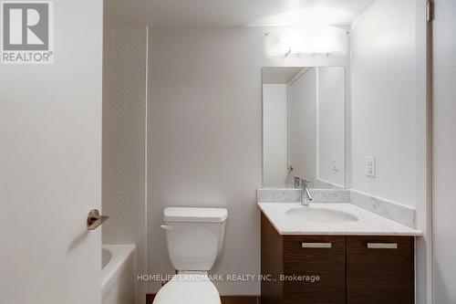 1008W - 36 Lisgar Street, Toronto, ON - Indoor Photo Showing Bathroom