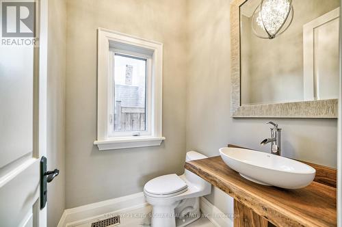 82 Cartier Crescent, Richmond Hill (Crosby), ON - Indoor Photo Showing Bathroom