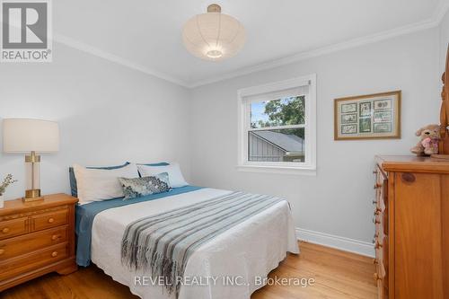 38 Lount Street, Barrie (City Centre), ON - Indoor Photo Showing Bedroom