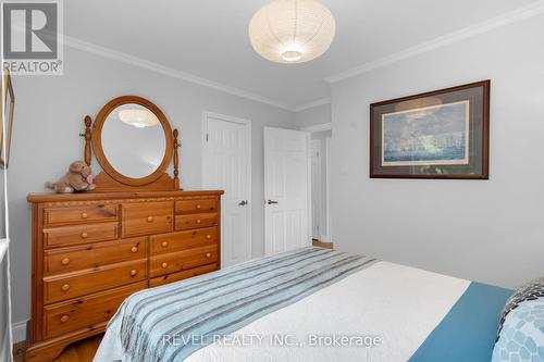 38 Lount Street, Barrie (City Centre), ON - Indoor Photo Showing Bedroom