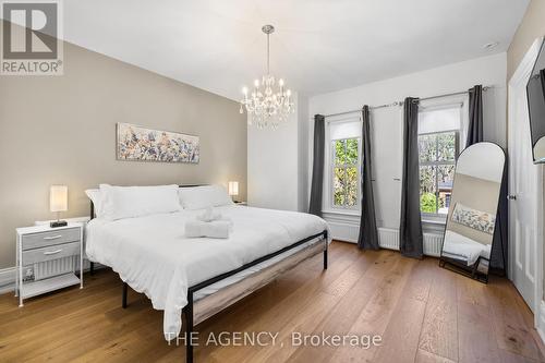 66 Victoria Street, Milton (Old Milton), ON - Indoor Photo Showing Bedroom