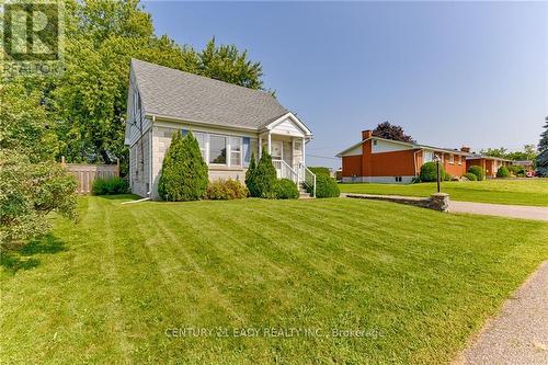 74 Barnet Boulevard, Renfrew, ON - Outdoor