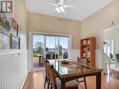 1103 Burnside Drive, Brockville, ON - Indoor Photo Showing Dining Room