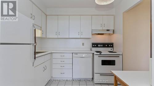 1105 - 695 Richmond Street, London, ON - Indoor Photo Showing Kitchen