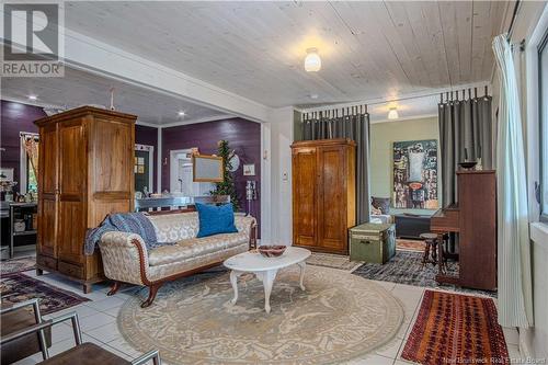 504 Pleasant Street, Saint John, NB - Indoor Photo Showing Living Room