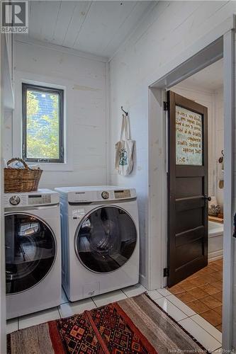 504 Pleasant Street, Saint John, NB - Indoor Photo Showing Laundry Room