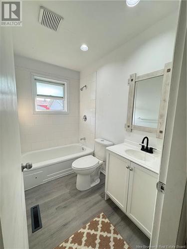 40 Leeside Drive, Moncton, NB - Indoor Photo Showing Bathroom