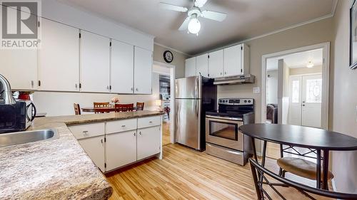 75 Holbrook Avenue, St. John'S, NL - Indoor Photo Showing Kitchen