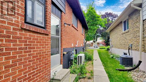 100 Martindale Street, Oshawa (Donevan), ON - Outdoor