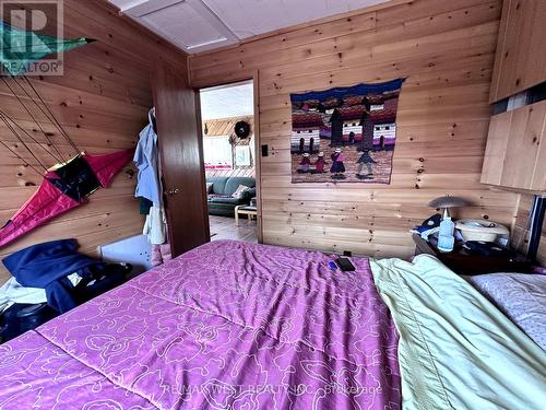 52 North Shore Road, The Archipelago, ON - Indoor Photo Showing Bedroom