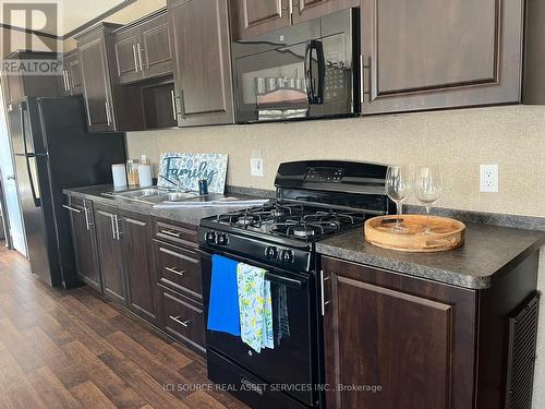 Pplr701 - 1047 Bonnie Lake Camp Road, Bracebridge, ON - Indoor Photo Showing Kitchen With Double Sink