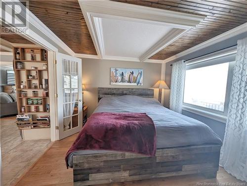 10 Bel-Horizon, Caraquet, NB - Indoor Photo Showing Bedroom