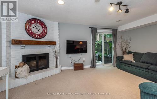 88 Confederation Way, Markham (Thornhill), ON - Indoor Photo Showing Living Room With Fireplace