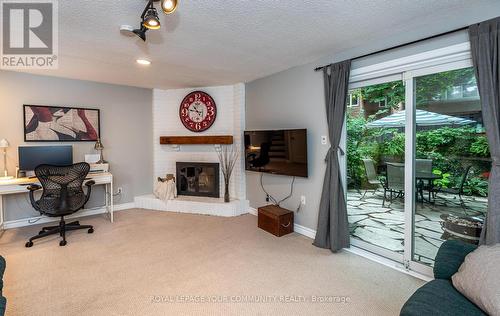 88 Confederation Way, Markham (Thornhill), ON - Indoor Photo Showing Living Room With Fireplace