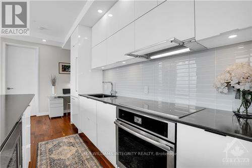 1603 - 101 Queen Street, Ottawa, ON - Indoor Photo Showing Kitchen With Upgraded Kitchen