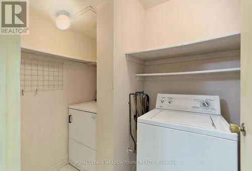 1212 - 121 Ling Road, Toronto (West Hill), ON - Indoor Photo Showing Laundry Room