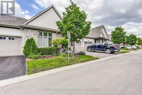 25 Sandalwood Common, St. Catharines, ON - Outdoor With Facade