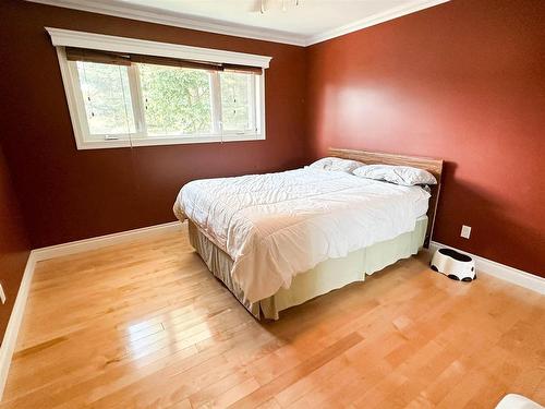 242 Hammell Road, Red Lake, ON - Indoor Photo Showing Bedroom