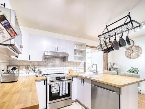 Kitchen - 206 Rue Alarie, Labelle, QC - Indoor Photo Showing Kitchen With Upgraded Kitchen