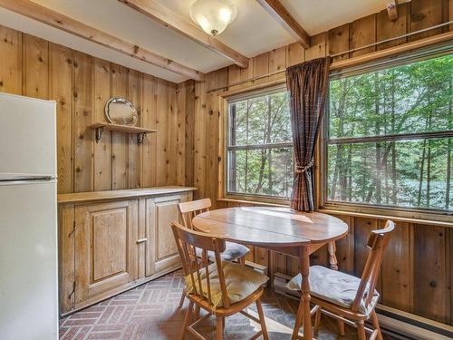 Kitchen - 221 Ch. Louise, Lac-Supérieur, QC - Indoor Photo Showing Dining Room