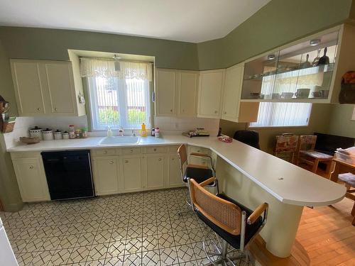 Kitchen - 44 Rue Du Jardin, La Malbaie, QC - Indoor Photo Showing Kitchen