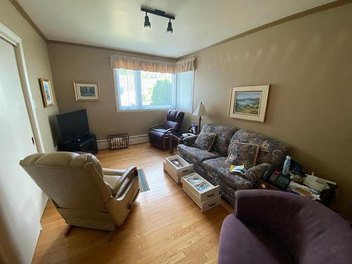 Bedroom - 44 Rue Du Jardin, La Malbaie, QC - Indoor Photo Showing Living Room