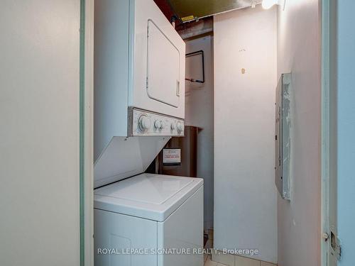 422-65 Scadding Ave, Toronto, ON - Indoor Photo Showing Laundry Room