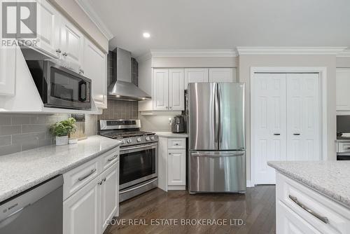 95 Hazelden Lane, London, ON - Indoor Photo Showing Kitchen With Stainless Steel Kitchen With Upgraded Kitchen