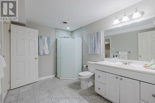 95 Hazelden Lane, London, ON - Indoor Photo Showing Bathroom