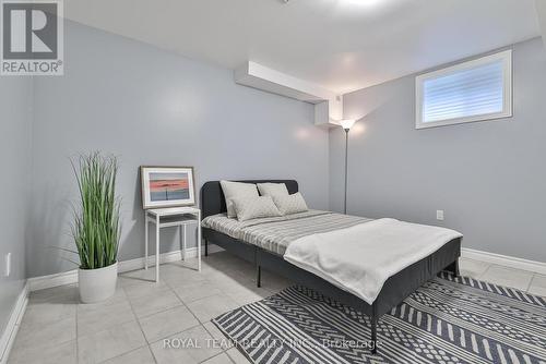 229 Hedge Road, Georgina (Sutton & Jackson'S Point), ON - Indoor Photo Showing Bedroom