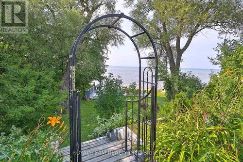 229 Hedge Road, Georgina (Sutton & Jackson'S Point), ON - Outdoor With Body Of Water With View