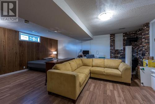 2317 Fleetwood Ave, Kamloops, BC - Indoor