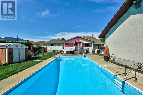 2317 Fleetwood Ave, Kamloops, BC - Outdoor With In Ground Pool With Backyard With Exterior