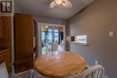 2317 Fleetwood Ave, Kamloops, BC - Indoor Photo Showing Dining Room