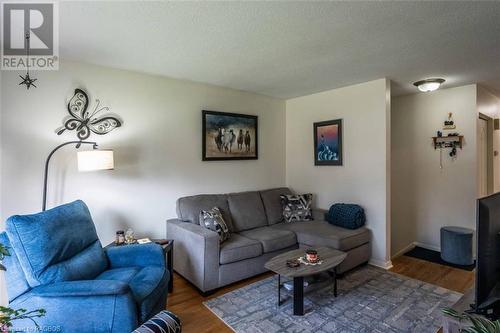 157 6Th Avenue E, Owen Sound, ON - Indoor Photo Showing Living Room