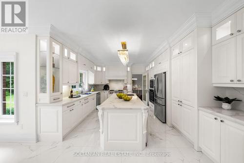 159 Old Yonge Street, Toronto (St. Andrew-Windfields), ON - Indoor Photo Showing Kitchen