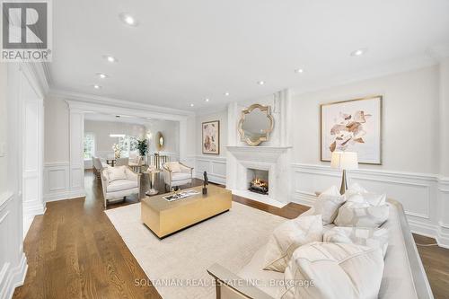 159 Old Yonge Street, Toronto (St. Andrew-Windfields), ON - Indoor Photo Showing Living Room With Fireplace