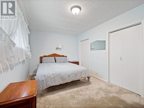 5244 Cedar Springs Road, Burlington, ON - Indoor Photo Showing Bedroom