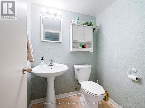 5244 Cedar Springs Road, Burlington, ON - Indoor Photo Showing Bathroom