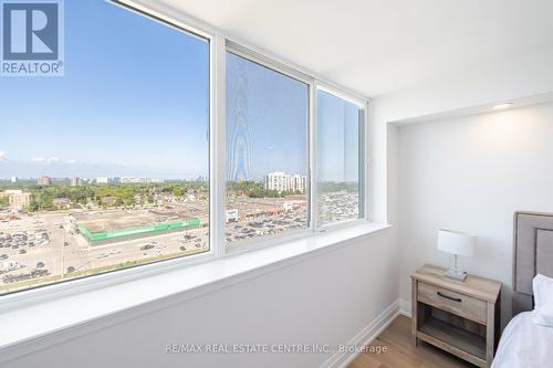 1404 - 1360 Rathburn Road E, Mississauga (Rathwood), ON - Indoor