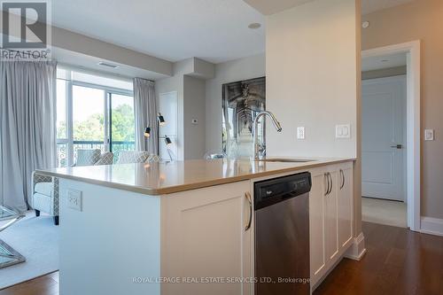 404 - 1 Old Mill Drive, Toronto (High Park-Swansea), ON - Indoor Photo Showing Kitchen