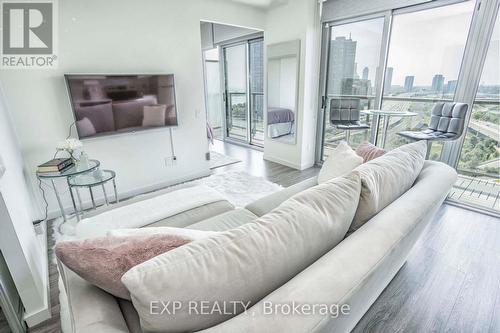 1705 - 105 The Queensway, Toronto (High Park-Swansea), ON - Indoor Photo Showing Living Room